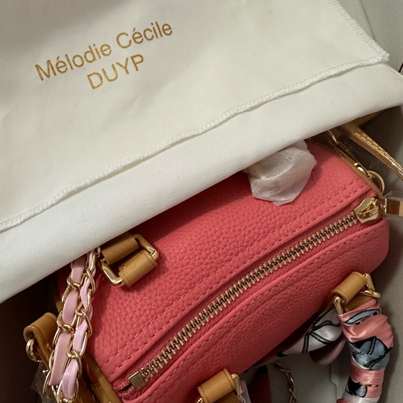 Authentic Mélodie Cécile
DUYP -NANO BOSTON BAG - TOGO LEATHER
- HONEY VACHETTA - Picture 8 of 11